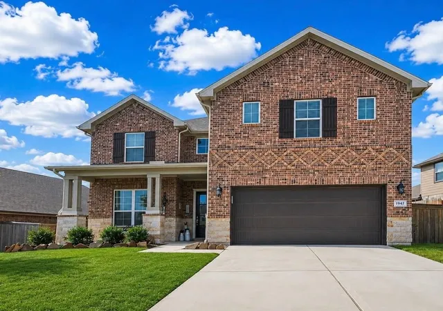 Photo 1 of Single family home for sale at 1947 Cyn Live Oak St, Conroe, TX 77304 | MLS# 75666310 | Listing updated on 2026-09-19