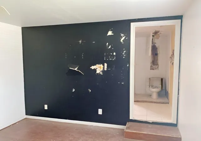 Photo 4 of Single family home for sale at 41 Parker Rd, Houston, TX 77076 | MLS# 82719435 | Listing updated on 2026-09-01