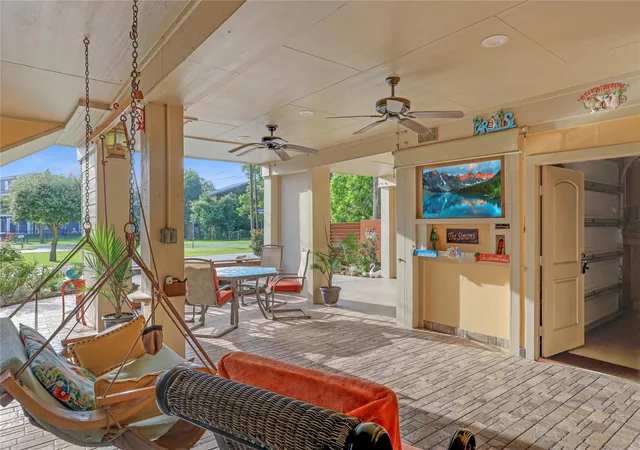 Photo 4 of Sale Pending at 150 Rosewood Rd, Clear Lake Shores, TX 77565 | MLS# 2259590 | Listing updated on 2026-09-14