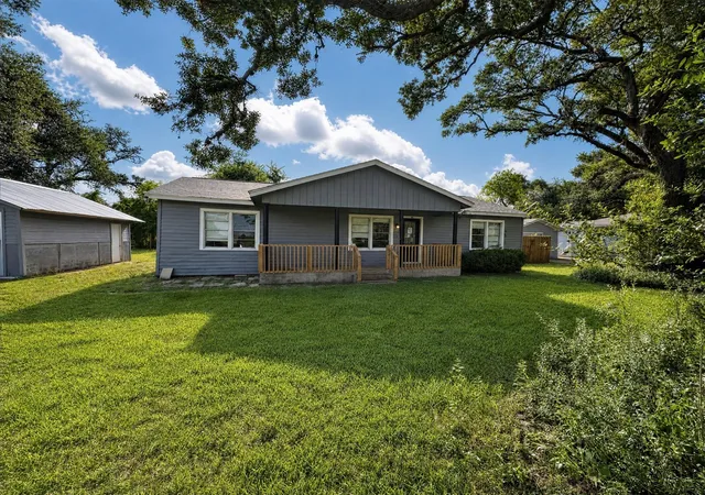 1st image of 123 Barbara Dr, Clute, TX 77531 | MLS# 26110531