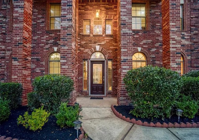 Photo 4 of Single family home for sale at 9003 Argonne Stone Ln, Conroe, TX 77302 | MLS# 28655955 | Listing updated on 2026-09-15