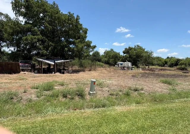 8th image of 18615 Selig Ln, Guy, TX 77444 | MLS# 10806792