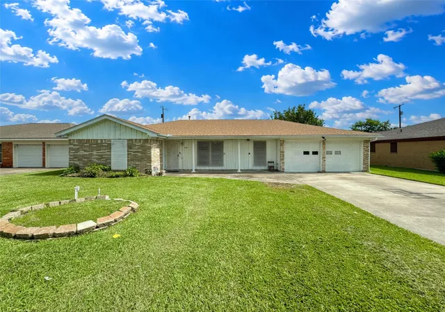 2nd image of 2514 16th Ave N, Texas City, TX 77590 | MLS# 98504563