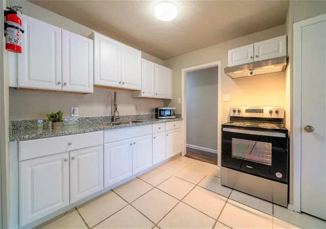 Photo 2 of Single family home for sale at 14210 Hillsboro St, Houston, TX 77015 | MLS# 71390296 | Listing updated on 2026-08-10