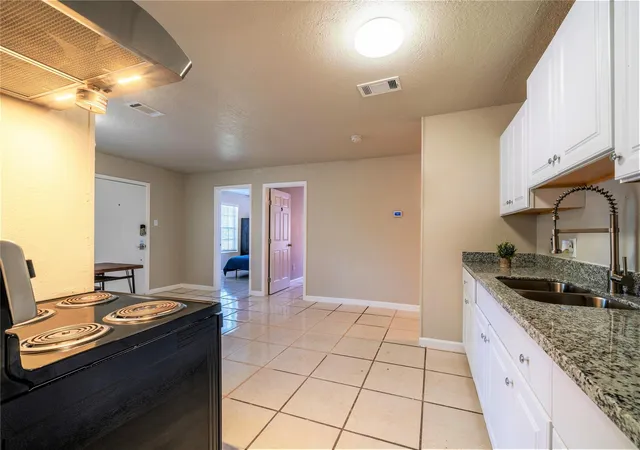 Photo 3 of Single family home for sale at 14210 Hillsboro St, Houston, TX 77015 | MLS# 71390296 | Listing updated on 2026-08-10