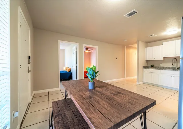 Photo 4 of Single family home for sale at 14210 Hillsboro St, Houston, TX 77015 | MLS# 71390296 | Listing updated on 2026-08-10