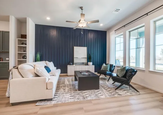 2nd image of 346 Covey Ln #B, Sealy, TX 77474 | MLS# 91491353