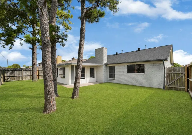 Photo 3 of Single family home for sale at 11534 Sagevalley Dr, Houston, TX 77089 | MLS# 27256123 | Listing updated on 2026-10-10