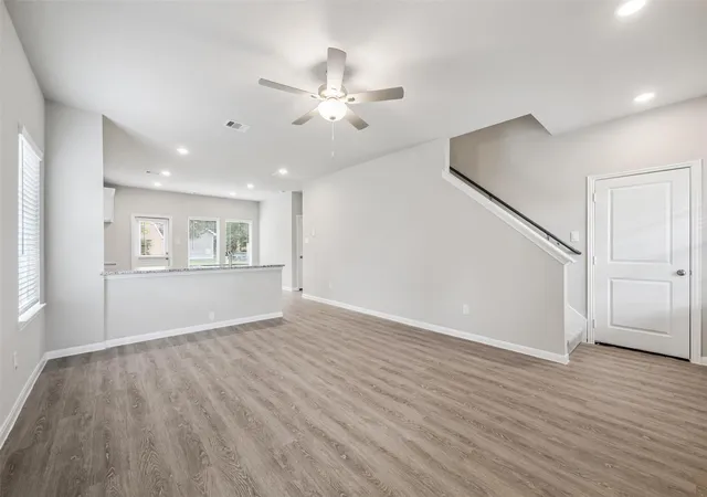 3rd image of 2026 Kansas St, La Marque, TX 77568 | MLS# 46339651