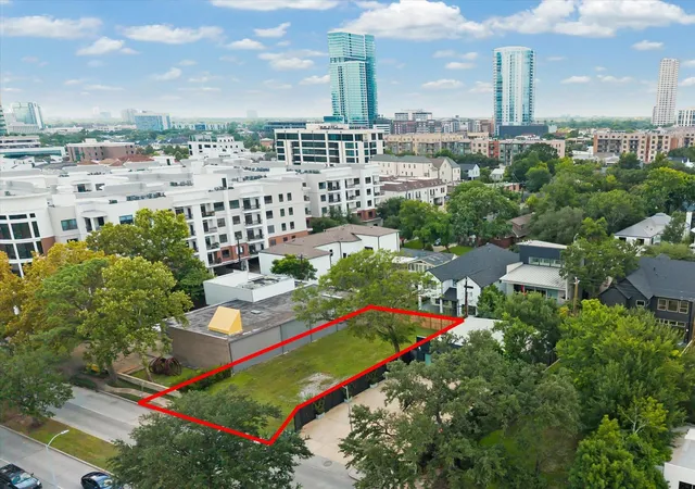 Photo 2 of Sale Pending at 2238 Richmond Ave, Houston, TX 77098 | MLS# 2049091 | Listing updated on 2026-08-23