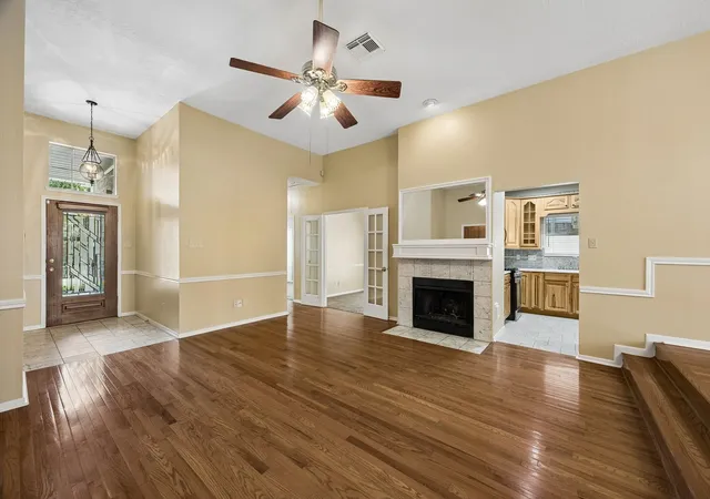 2nd image of 14310 Fair Knoll Wy, Houston, TX 77062 | MLS# 15876471