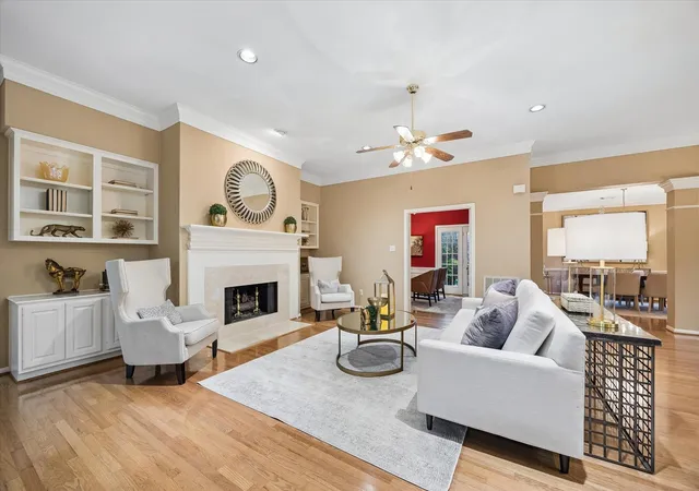 Photo 2 of Single family home for sale at 13826 Aspen Cvs Dr, Houston, TX 77077 | MLS# 36922996 | Listing updated on 2026-09-11