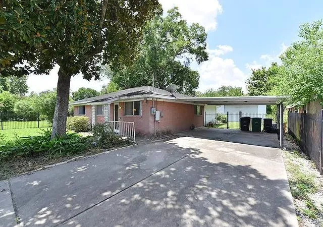 Photo 2 of Single family home for sale at 12622 Arp St, Houston, TX 77085 | MLS# 79587609 | Listing updated on 2026-09-07