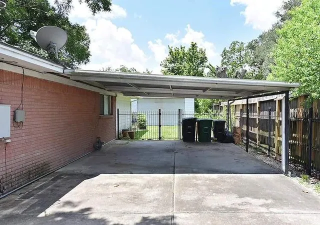 Photo 3 of Single family home for sale at 12622 Arp St, Houston, TX 77085 | MLS# 79587609 | Listing updated on 2026-09-07