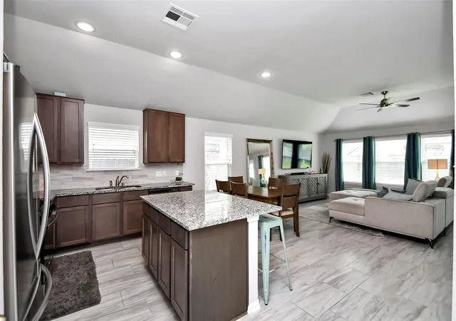 Photo 4 of Single family home for sale at 14506 Tundra Swan Dr, Houston, TX 77049 | MLS# 68871335 | Listing updated on 2026-09-19