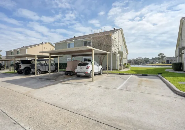 28th image of 63 April Point Dr S, Montgomery, TX 77356 | MLS# 4055318
