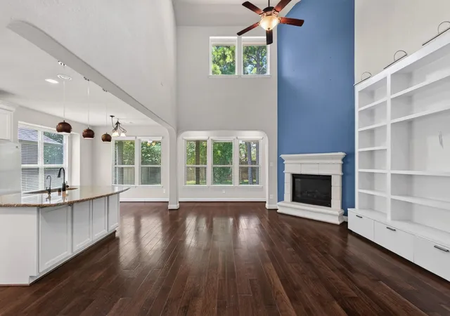 1st image of 31 Whispering Thicket Pl, Tomball, TX 77375 | MLS# 69624434