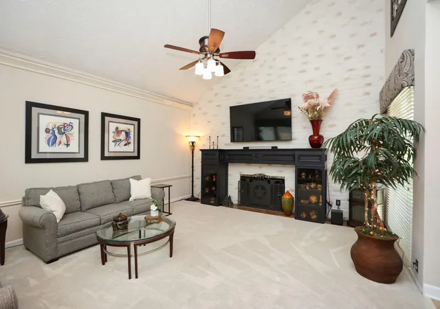 Photo 4 of Sale Pending at 7114 Willow Brg Cir, Houston, TX 77095 | MLS# 92957823 | Listing updated on 2026-09-18
