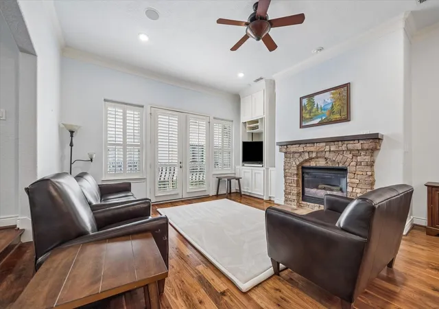 Photo 3 of Single family home for sale at 2128 Harold St #A, Houston, TX 77098 | MLS# 30904377 | Listing updated on 2026-08-13