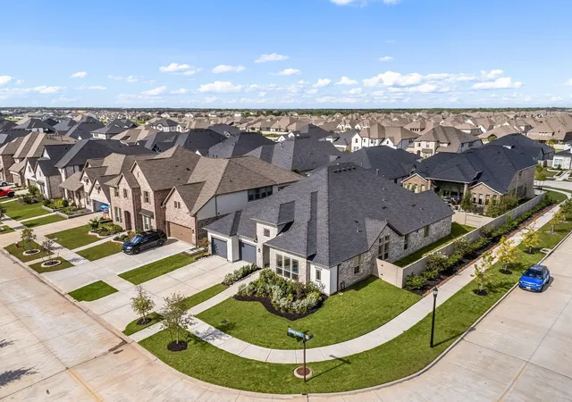 2nd image of 5008 Blooming Hibiscus Ln, Manvel, TX 77578 | MLS# 85708406