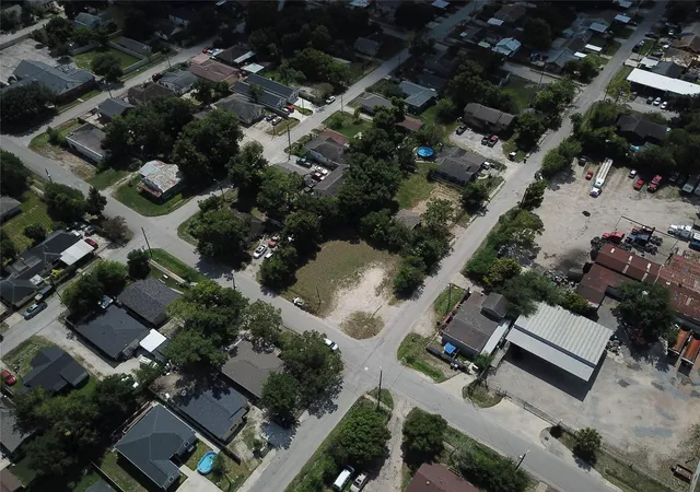 Photo 3 of Land for sale at 320 Harbor St, Houston, TX 77020 | MLS# 87131823 | Listing updated on 2026-08-21