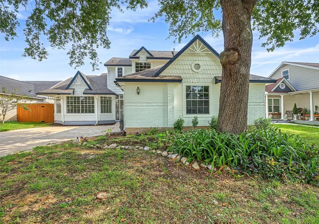 3rd image of 12738 Ashford Meadow Dr, Houston, TX 77082 | MLS# 73059550