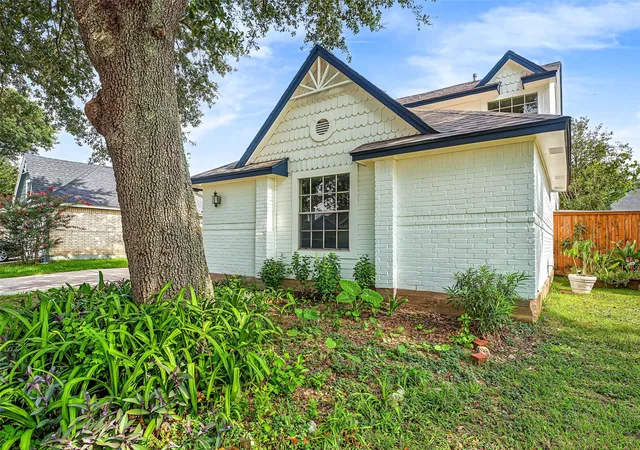 4th image of 12738 Ashford Meadow Dr, Houston, TX 77082 | MLS# 73059550