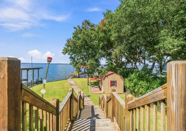 5th image of 298 Nugent Dr, Livingston, TX 77351 | MLS# 65627467