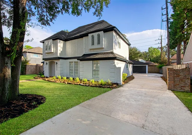 Photo 3 of Single family home for sale at 9211 Godstone Ln, Spring, TX 77379 | MLS# 41511630 | Listing updated on 2026-08-24
