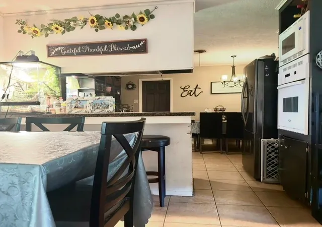 5th image of 2104 French Pl, Baytown, TX 77520 | MLS# 97400832
