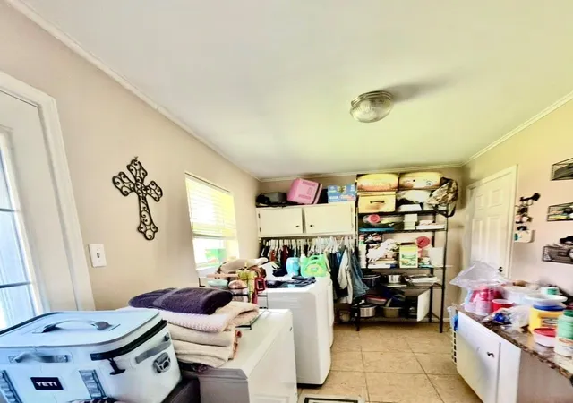 8th image of 2104 French Pl, Baytown, TX 77520 | MLS# 97400832