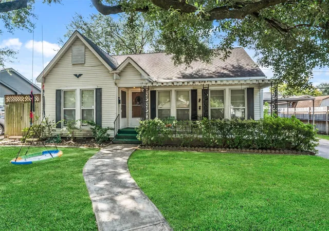 3rd image of 314 Gale St, Houston, TX 77009 | MLS# 44420535