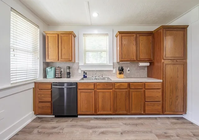 4th image of 102 4Th St, Sugar Land, TX 77498 | MLS# 16460336