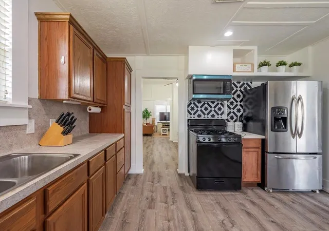 5th image of 102 4Th St, Sugar Land, TX 77498 | MLS# 16460336