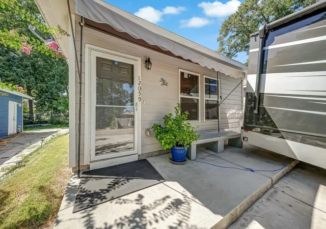 2nd image of 12059 Canal St, Willis, TX 77318 | MLS# 41900682