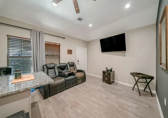 4th image of 12059 Canal St, Willis, TX 77318 | MLS# 41900682