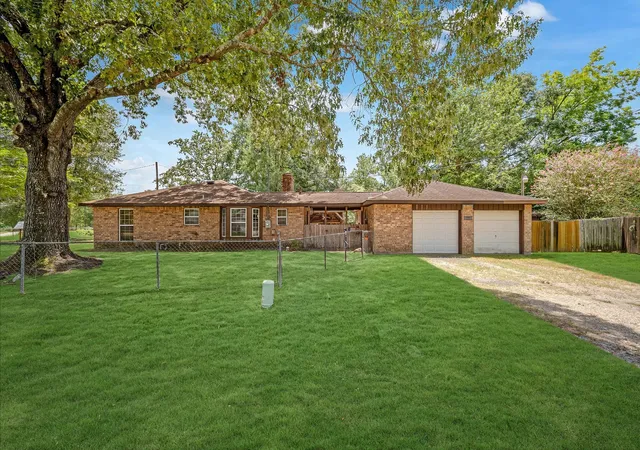 Photo 2 of Single family home for sale at 19904 Mercedell Dr, Porter, TX 77365 | MLS# 25944672 | Listing updated on 2026-08-13