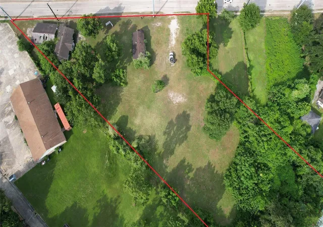 13th image of 9203 W Montgomery Rd, Houston, TX 77088 | MLS# 67618329