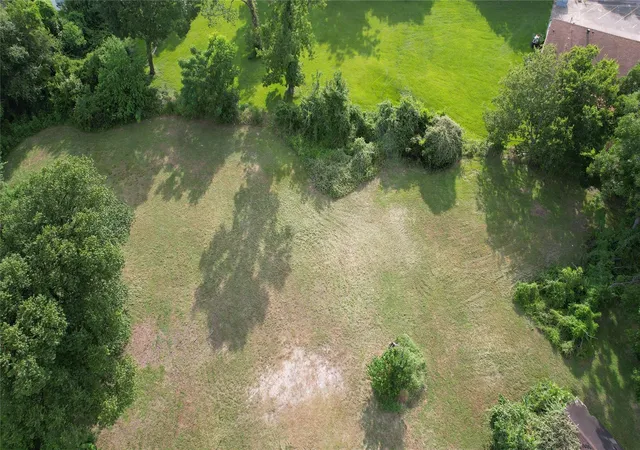 3rd image of 9203 W Montgomery Rd, Houston, TX 77088 | MLS# 67618329