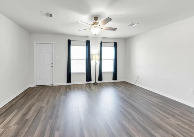 4th image of 146 Oak Circle, Livingston, TX 77351 | MLS# 39914768