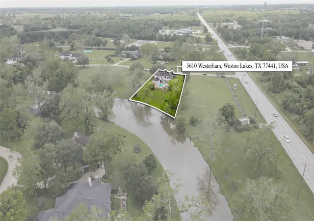 35th image of 5610 Westerham St, Fulshear, TX 77441 | MLS# 76701163