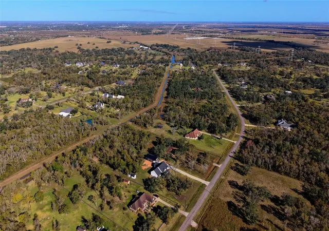 18th image of 32002 Amberjack Dr, Richwood, TX 77515 | MLS# 66878048