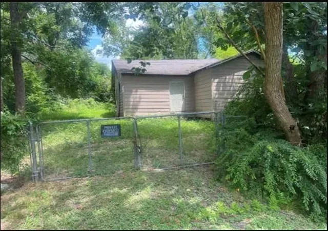 Photo 3 of Land for sale at 6025 Woodview Dr, Humble, TX 77396 | MLS# 60123536 | Listing updated on 2026-08-17