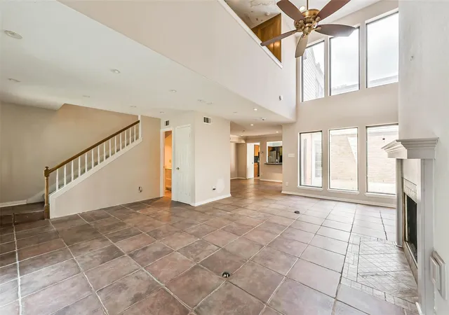 Photo 3 of Sale Pending at 4008 Breakwood Dr, Houston, TX 77025 | MLS# 10973097 | Listing updated on 2026-10-04