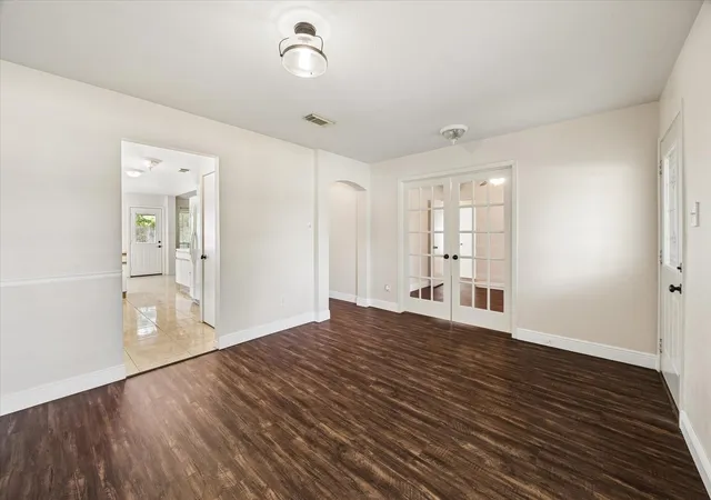5th image of 3714 Colleen Woods Cir, Houston, TX 77080 | MLS# 26273664