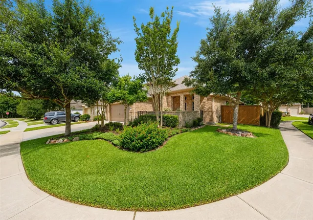 Photo 2 of Single family home for sale at 217 Southern Iris Ct, Montgomery, TX 77316 | MLS# 83215638 | Listing updated on 2026-08-31