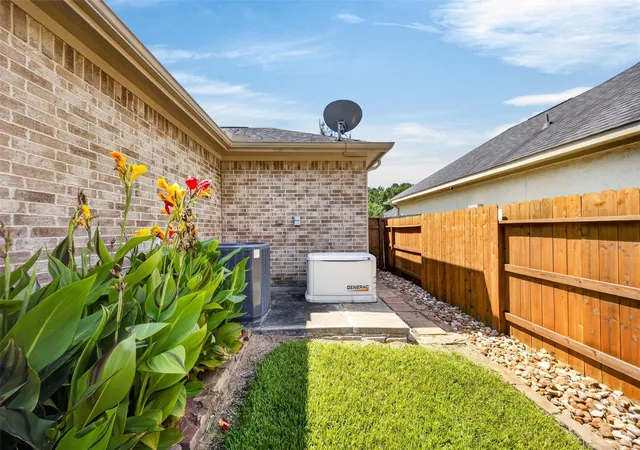Photo 4 of Single family home for sale at 217 Southern Iris Ct, Montgomery, TX 77316 | MLS# 83215638 | Listing updated on 2026-08-31