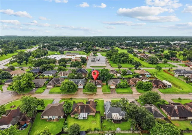 36th image of 111 Jamestown Ave, Clute, TX 77531 | MLS# 19175613