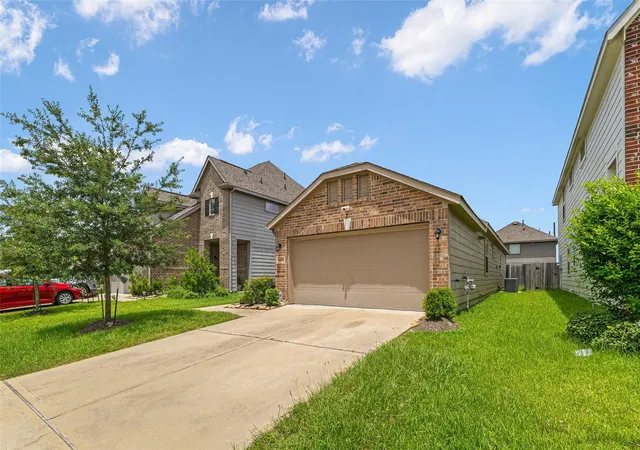3rd image of 14223 Couturie Forest Trl Trl, Houston, TX 77045 | MLS# 14201802