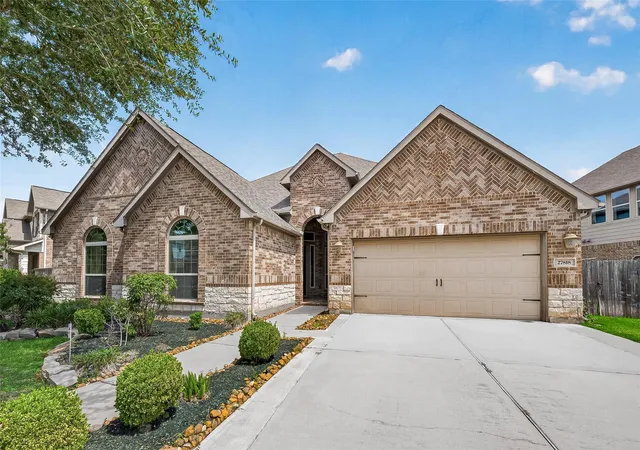 Photo 3 of Single family home for sale at 27818 Tamara Branch Ln, Katy, TX 77494 | MLS# 45719688 | Listing updated on 2026-08-22